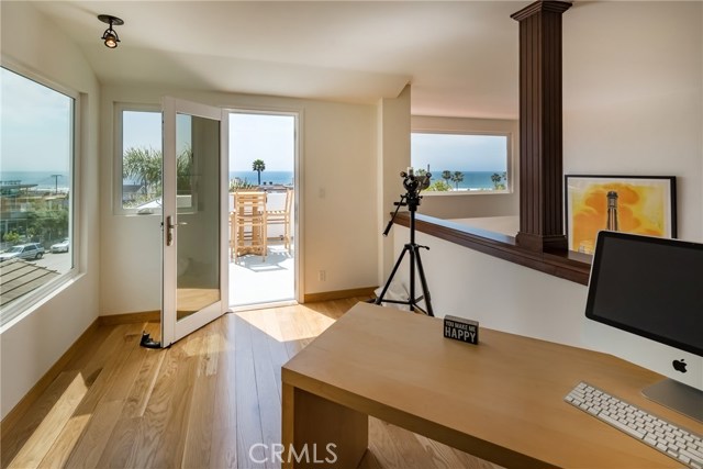 2116 Monterey Boulevard, Hermosa Beach, California 90254, 3 Bedrooms Bedrooms, ,3 BathroomsBathrooms,Residential,Sold,Monterey,SB17077141