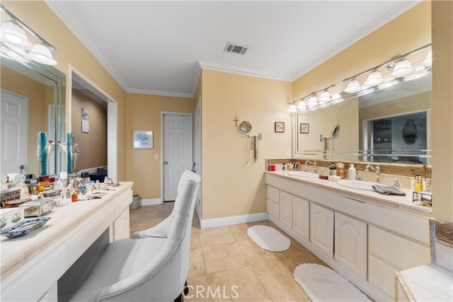 Detail Gallery Image 39 of 66 For 607 West, La Habra Heights,  CA 90631 - 5 Beds | 4 Baths