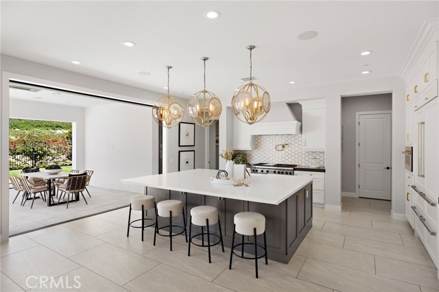 Detail Gallery Image 10 of 54 For 93 Interstellar, Irvine,  CA 92618 - 6 Beds | 6/1 Baths