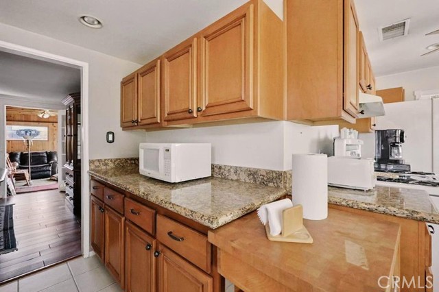 665 N Waterbury Avenue, Covina CA: https://media.crmls.org/medias/4f7180b8-f204-408c-aaaa-cf6b3af82465.jpg
