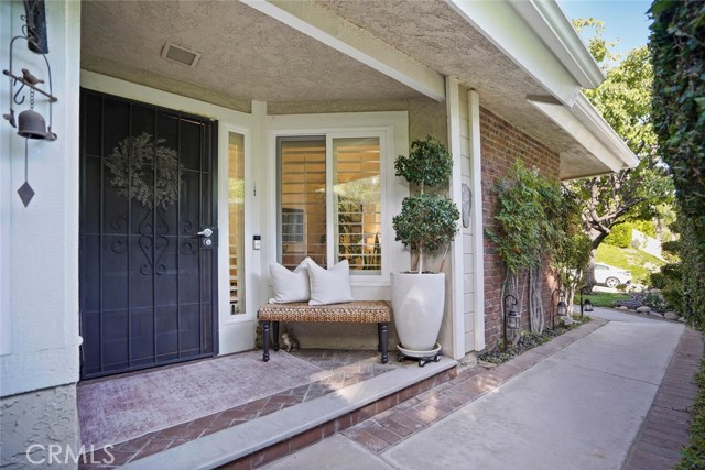 Detail Gallery Image 4 of 75 For 6617 Oak Forest Dr, Oak Park,  CA 91377 - 3 Beds | 2/1 Baths