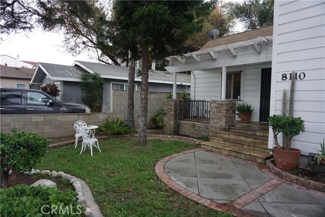 Detail Gallery Image 2 of 7 For 8110 3rd, Downey,  CA 90241 - 4 Beds | 2 Baths