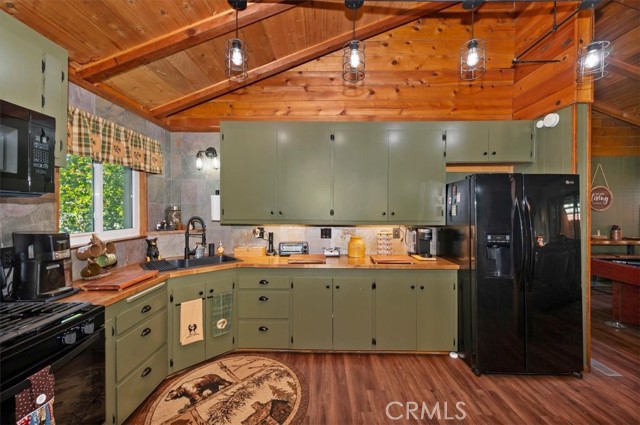 1150 Bear Springs, Rimforest, CA 92378