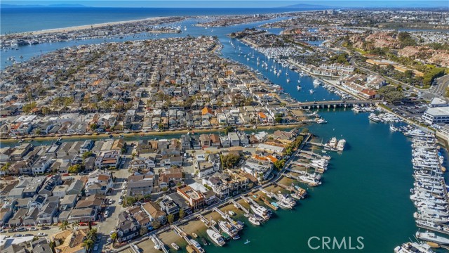Detail Gallery Image 51 of 55 For 317 E Bay Front, Newport Beach,  CA 92662 - 3 Beds | 3/1 Baths