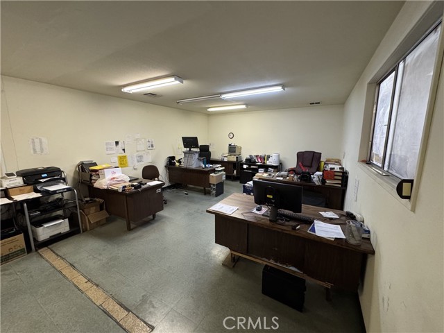220 N Sunset Avenue, City Of Industry CA: https://media.crmls.org/medias/4f7375ec-515a-4359-ab49-d1b64df26418.jpg