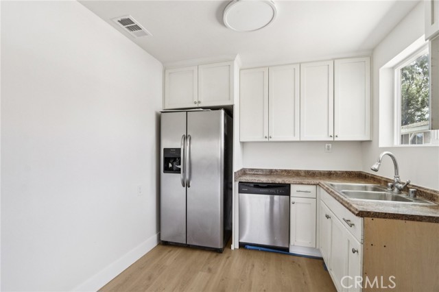 8040 Troost Avenue, North Hollywood CA: https://media.crmls.org/medias/4f7446dd-4488-4ac0-b760-c1887ea74748.jpg