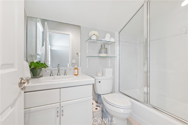 Detail Gallery Image 29 of 33 For 608 Poinsettia Ave #B,  Corona Del Mar,  CA 92625 - 2 Beds | 2 Baths
