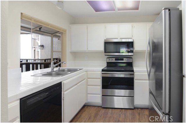 Detail Gallery Image 7 of 27 For 48 Corniche Dr #E,  Dana Point,  CA 92629 - 1 Beds | 1 Baths