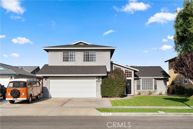 14432 Elmhurst Cir, Huntington Beach CA: https://media.crmls.org/medias/4f76303f-24d8-4dd5-a40c-20d2a39fb464.jpg