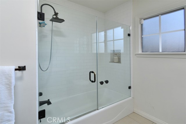 12614 Morrison Street, Valley Village CA: https://media.crmls.org/medias/4f77c9aa-1a83-46c9-bf30-928dd9214757.jpg