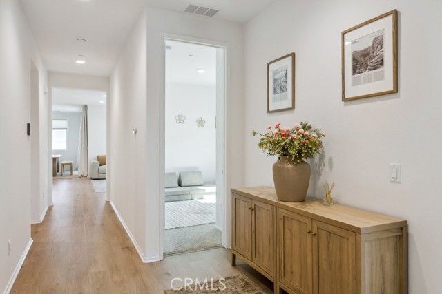 Detail Gallery Image 3 of 56 For 489 Berrybush St, Hemet,  CA 92543 - 3 Beds | 2 Baths