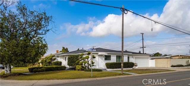 Detail Gallery Image 2 of 17 For 9671 Central Ave, Garden Grove,  CA 92844 - 3 Beds | 1/1 Baths