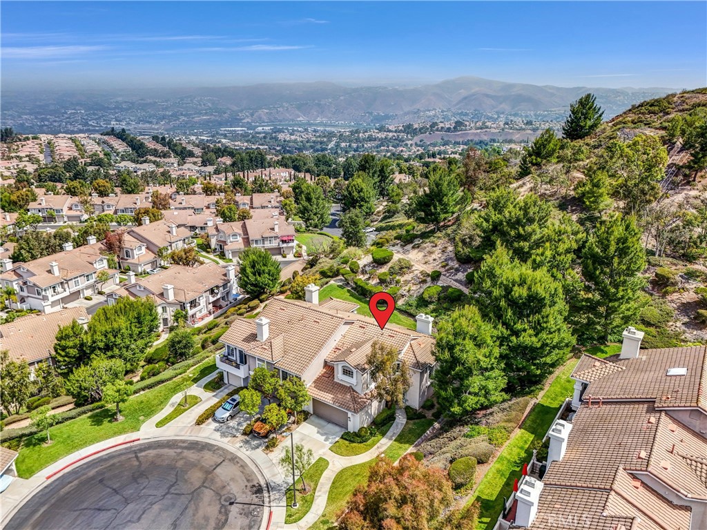 https://media.crmls.org/medias/4f790799-8924-47f3-8899-9571ee4261c8.jpg?preset=X-Large