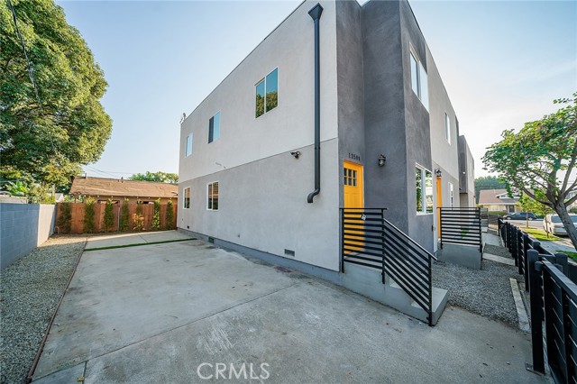 Detail Gallery Image 15 of 18 For 1348 W 41st Pl, Los Angeles,  CA 90037 - – Beds | – Baths