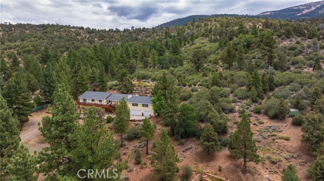 Detail Gallery Image 5 of 45 For 2196 Mariposa Ln, Big Bear City,  CA 92314 - 4 Beds | 2/1 Baths