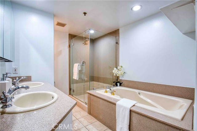Drew Fenton | 12011 Goshen Los Angeles CA | MLS: 7466381 Drew Fenton | 12011 Goshen Los Angeles CA | MLS: 7466381