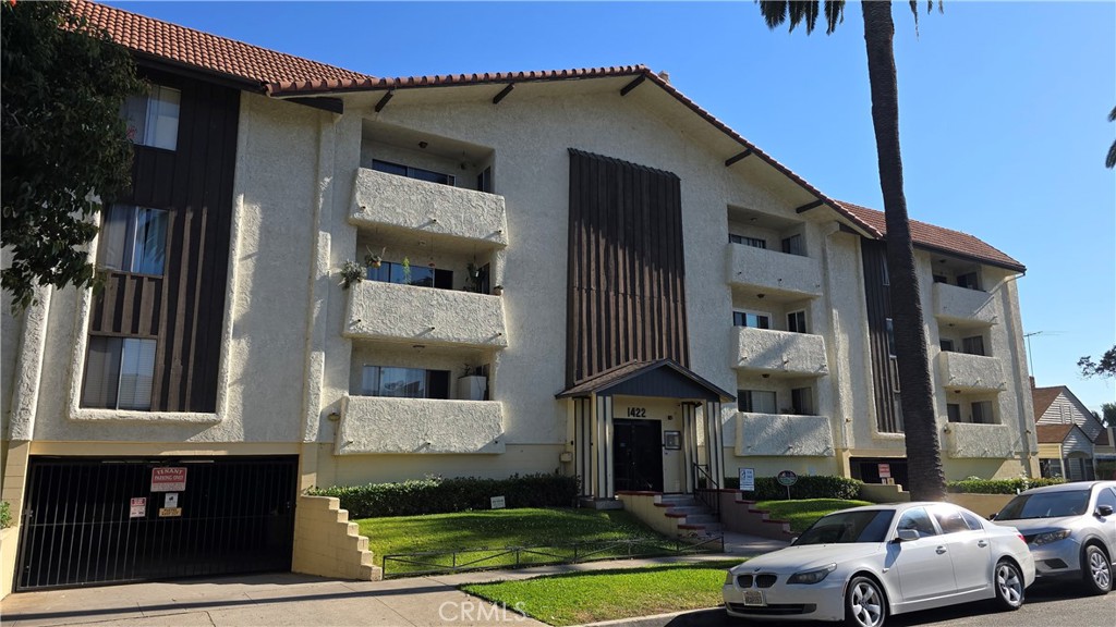 1422 Rock Glen