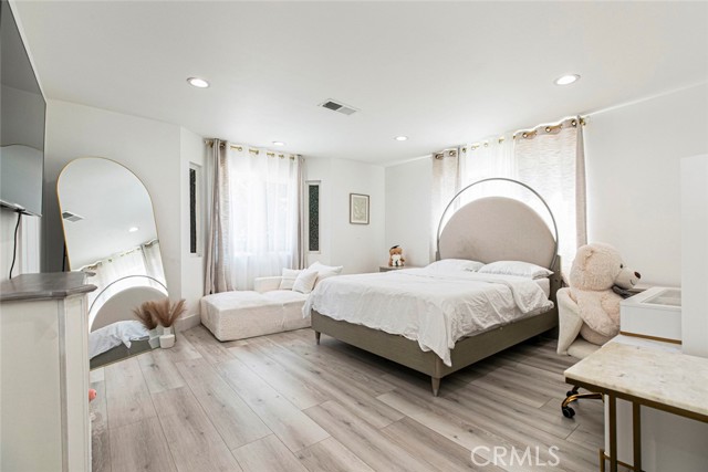 Image 30 of 68 For 23500 Lloyd Houghton Place
