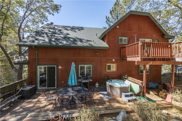 Detail Gallery Image 2 of 36 For 1315 Sequoia Dr, Lake Arrowhead,  CA 92352 - 3 Beds | 2 Baths