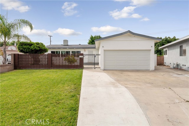 2106 W Judith Lane, Anaheim CA: https://media.crmls.org/medias/4f7be422-4bac-4786-be04-20beb0b12170.jpg