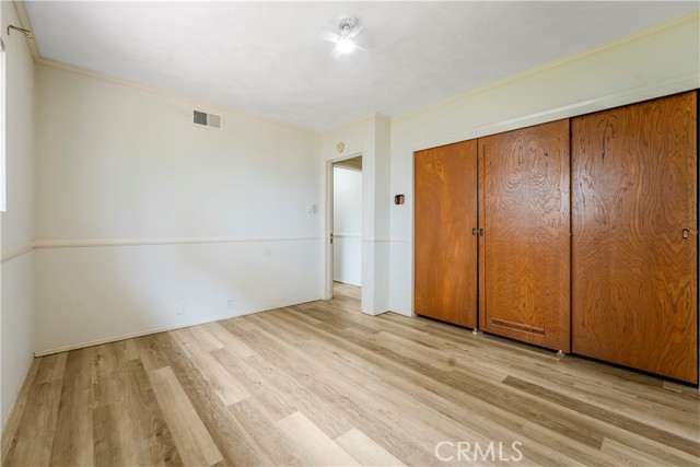 1300 Oak Avenue, Carlsbad CA: https://media.crmls.org/medias/4f7cb953-f528-4682-b65b-1acd2b17a0f6.jpg
