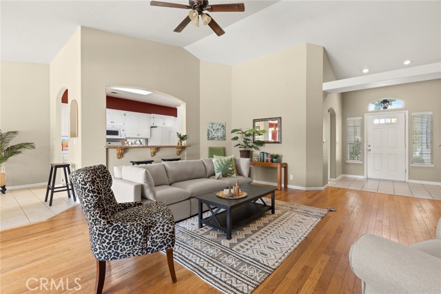 3049 Coach Lite Drive, Chico CA: https://media.crmls.org/medias/4f7cf790-1c52-484b-a06a-268d99965a82.jpg