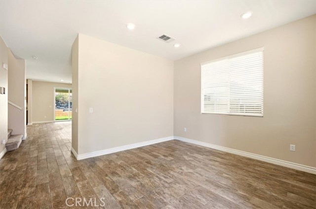 Detail Gallery Image 6 of 50 For 3715 Bur Oak, San Bernardino,  CA 92407 - 4 Beds | 3 Baths