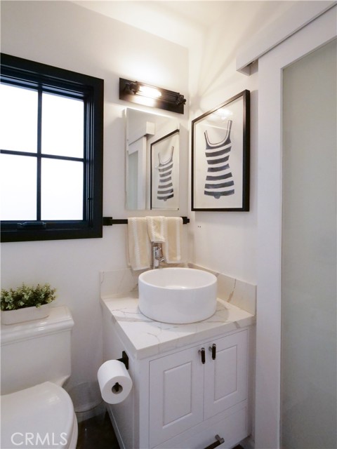 229 Marine Place, Manhattan Beach CA: https://media.crmls.org/medias/4f7e3946-3db8-425c-983a-c0017923e395.jpg