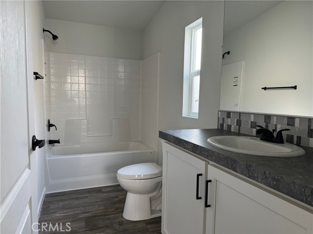 Detail Gallery Image 11 of 14 For 108 Columbo #108,  Tustin,  CA 92780 - 3 Beds | 2 Baths