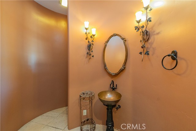 Detail Gallery Image 28 of 62 For 45240 Los Caballos Rd, Temecula,  CA 92592 - 5 Beds | 5/2 Baths