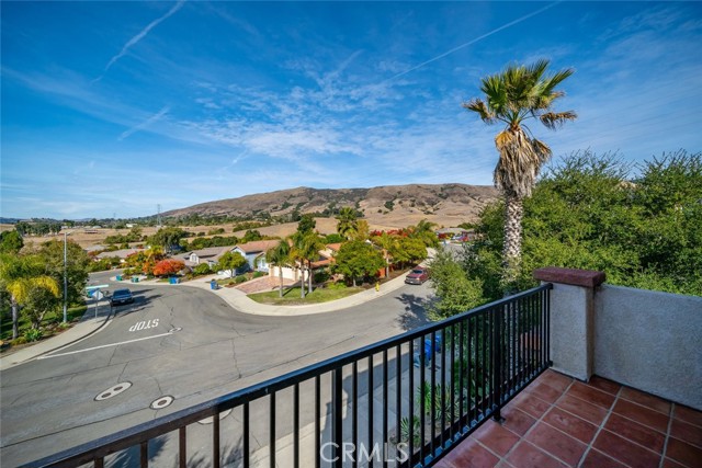 Detail Gallery Image 30 of 70 For 1590 Huckleberry Ln, San Luis Obispo,  CA 93401 - 4 Beds | 4 Baths