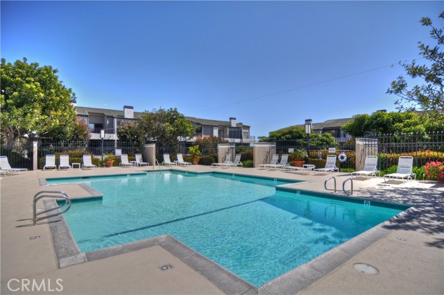 Detail Gallery Image 20 of 22 For 230 Lille Ln #106,  Newport Beach,  CA 92663 - 2 Beds | 2 Baths