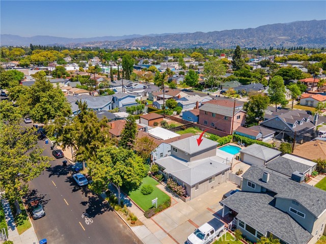 1234 N Pass Avenue, Burbank CA: https://media.crmls.org/medias/4f8160a1-4ea3-4c7c-8be0-d7460239db1a.jpg