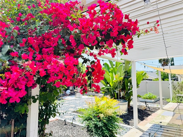 750 Lincoln Avenue, Diamond Bar CA: https://media.crmls.org/medias/4f820305-eaf7-40dd-b81d-1b12b6615095.jpg