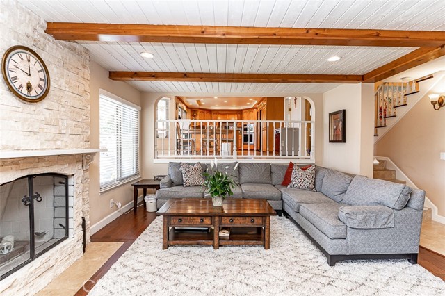 Image 7 of 37 For 2826 Larkspur Avenue