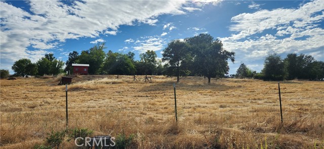 109 Summit Avenue, Oroville CA: https://media.crmls.org/medias/4f825e33-c96a-494e-aa08-e485d5eba87a.jpg