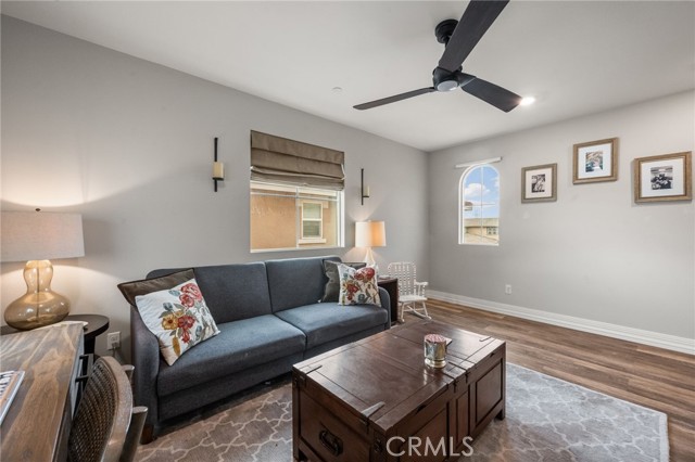 Detail Gallery Image 26 of 58 For 4975 Oak Moss, Fontana,  CA 92336 - 4 Beds | 3 Baths