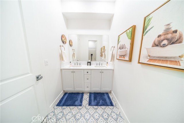 Detail Gallery Image 18 of 31 For 151 Sash, Irvine,  CA 92618 - 4 Beds | 3/1 Baths