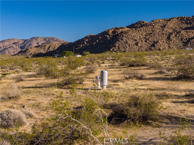 Detail Gallery Image 17 of 28 For 4444 29 Palms, Joshua Tree,  CA 92252 - – Beds | – Baths