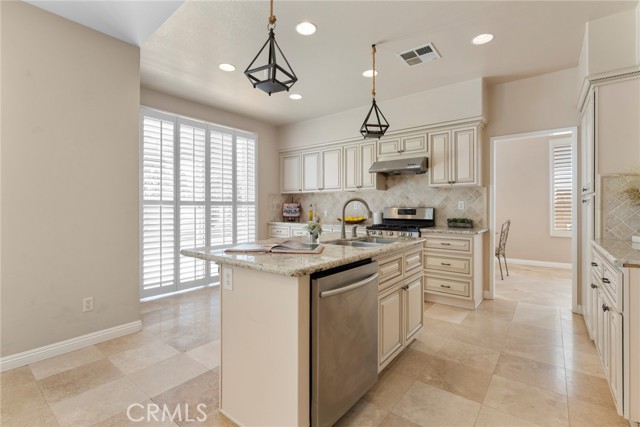 Detail Gallery Image 9 of 22 For 15863 Silver Springs Dr, Chino Hills,  CA 91709 - 4 Beds | 3 Baths