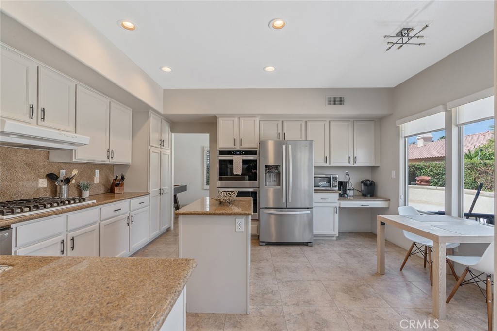 MLS #SR25245843 image #8