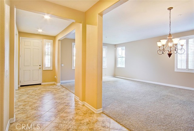 Detail Gallery Image 3 of 38 For 11578 Trailrun Ct, Riverside,  CA 92505 - 4 Beds | 2/1 Baths