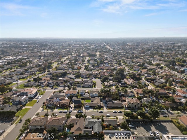 Detail Gallery Image 36 of 38 For 8558 11th, Downey,  CA 90241 - 4 Beds | 3/1 Baths