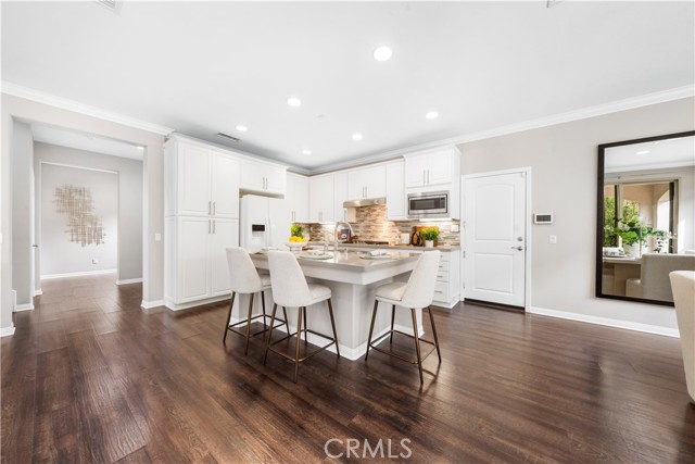 Detail Gallery Image 14 of 47 For 102 Yellow Pine, Irvine,  CA 92618 - 4 Beds | 4 Baths