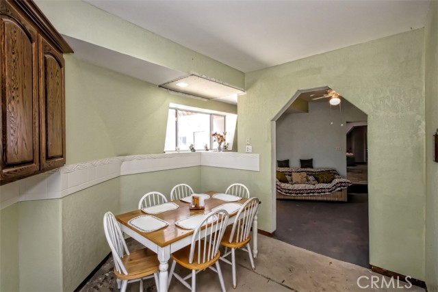 Detail Gallery Image 13 of 67 For 45985 Cottonwood Rd, Newberry Springs,  CA 92365 - 4 Beds | 5/1 Baths