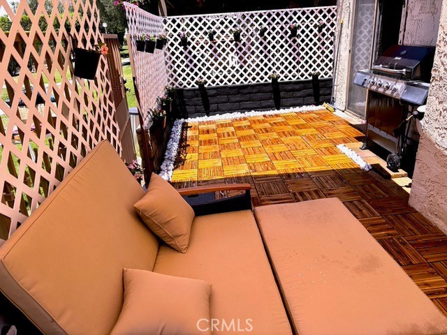 Image 2 of 20 For 47395 Monroe Street 284