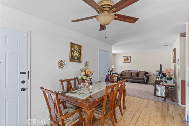 1633 W Ontario Avenue, Corona CA: https://media.crmls.org/medias/4f8941c9-0b1c-4679-8dce-ed52e24a4d52.jpg