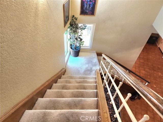 450 Fairway Drive, Palmdale CA: https://media.crmls.org/medias/4f895331-3561-436f-a8d4-355e6a13a880.jpg