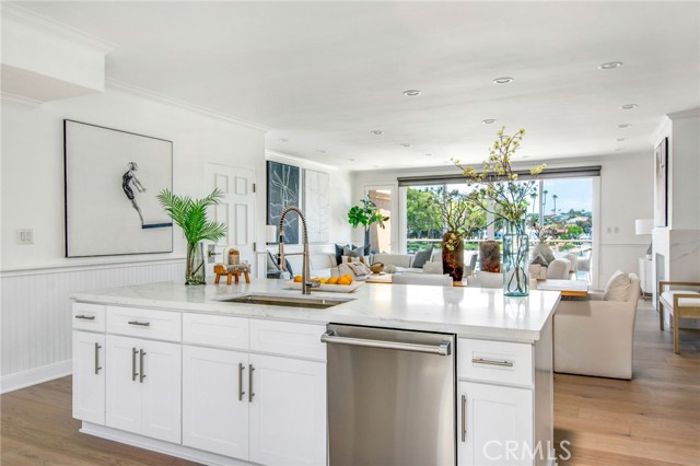 621 Lido Park Drive, Newport Beach CA: https://media.crmls.org/medias/4f8968ea-2fc5-4d43-b873-4501788deb64.jpg