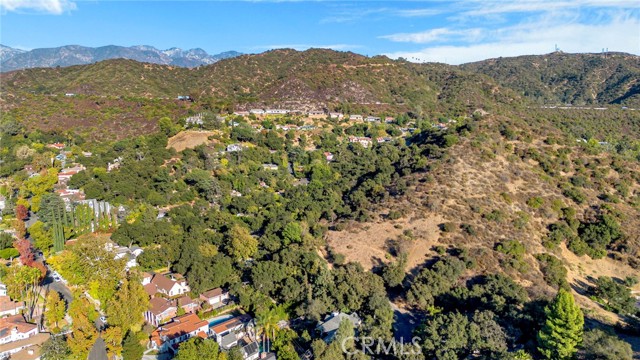 Detail Gallery Image 34 of 35 For 1919 Bayberry Dr, Glendale,  CA 91208 - 4 Beds | 3 Baths